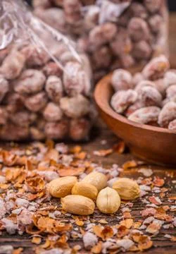 Shelled peanuts heap Foto stock
