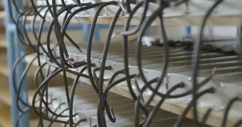 Shelves with finished Electric components Stockbeeldmateriaal 73501203