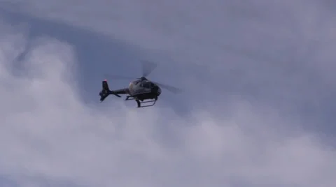 Sheriff helicopter circling Stock Footage 39791537