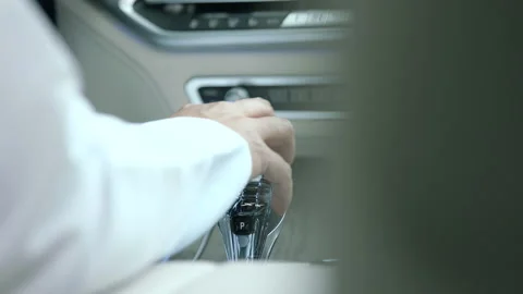 Shift gears in an automatic luxury car Stock Footage 170816774