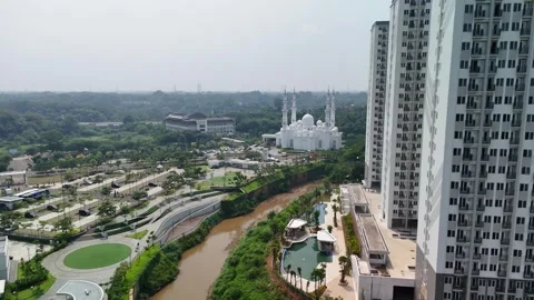 Shift to the side At Thohir Mosque Stock Footage 286095011
