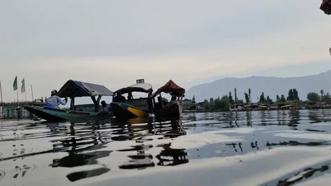 Shikara dal lake beautiful view Stock Footage 161237668