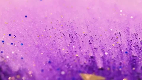Shimmering paint liquid glitter flow purple mix 스톡 동영상 281614402