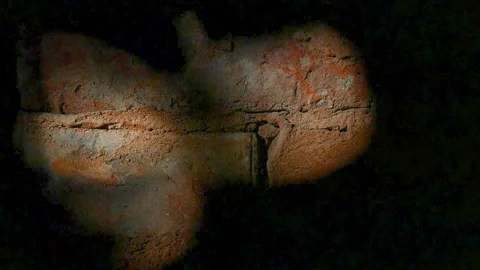 Shimmering sunbeams on a brick wall. Stock-Footage 162802241
