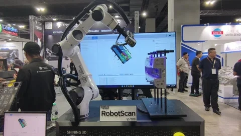 SHINING 3D RobotScan automated inspection system. Stock-Footage 336838876