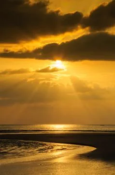 Shining sun on the beach Stockfoto's