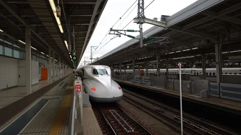 Shinkansen Stockbeeldmateriaal 129657627
