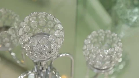 Shiny beautiful candlesticks in the store. 库存影片 152339133