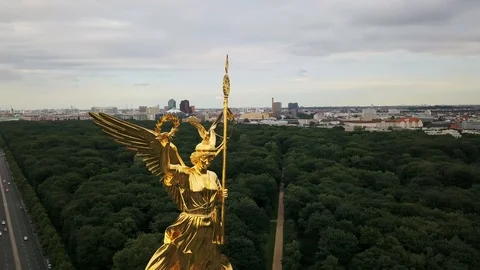Shiny Victory Column in Berlin Stock Footage 92168455