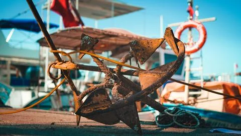 Ship Anchor at Seashore Foto stock