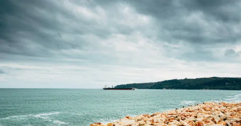 Ship Arriving In The Port Video stock 68860705