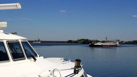 Ship on the background of the dam Video stock 75802156