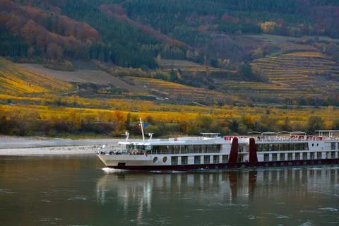 Ship on the danube river Foto stock