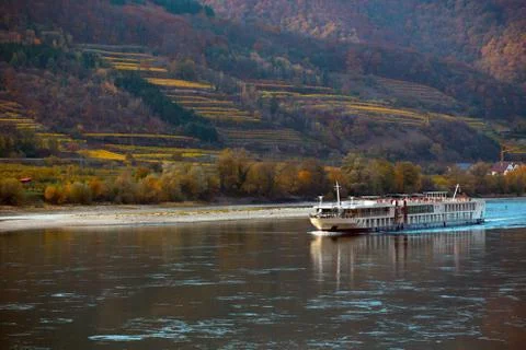 Ship on the danube river Foto stock