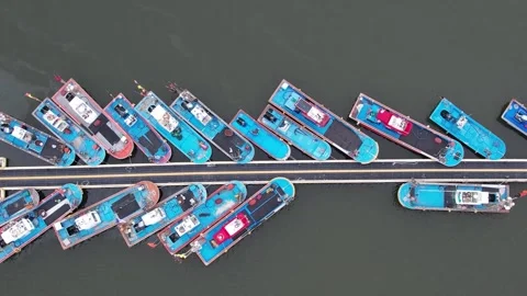 Ship floating in the sea 스톡 동영상 310919719