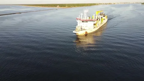 Ship going to the sea Stock Footage 159278202