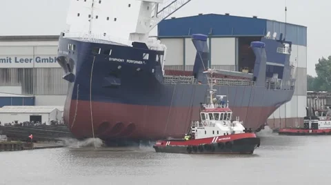 Ship Launch in slow motion 스톡 동영상 68594056