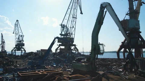 Ship loader scrap in harbor,Freight train, ship and scrap metal in port Video stock 99234628