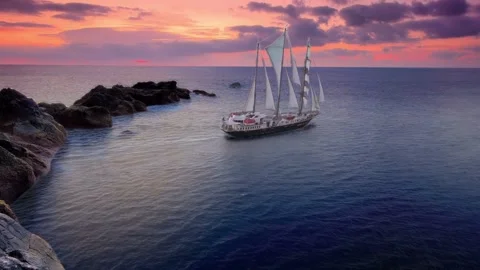 Ship On The Ocean 動画素材 95910583