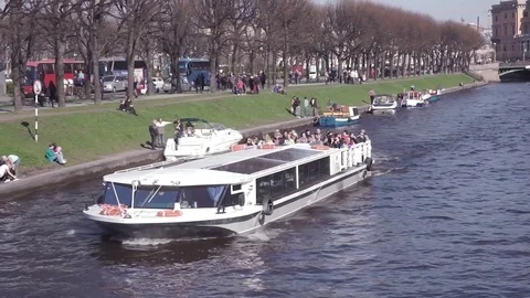 The ship is sailing Stock Footage 73592792