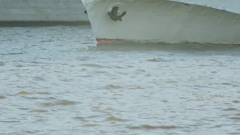 The ship sails in the city river 스톡 동영상 164058025