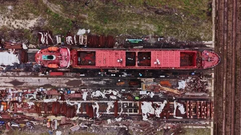 Ship in shipyard with cargo being prepared for transport Vídeo Stock 337942470