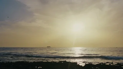 Ship silhouette in horizon Video stock 70433348