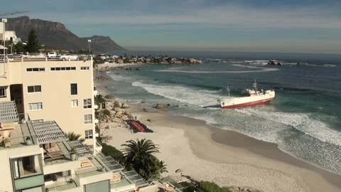 A ship stranded on a beach, cape town Vídeos de archivo 146593632