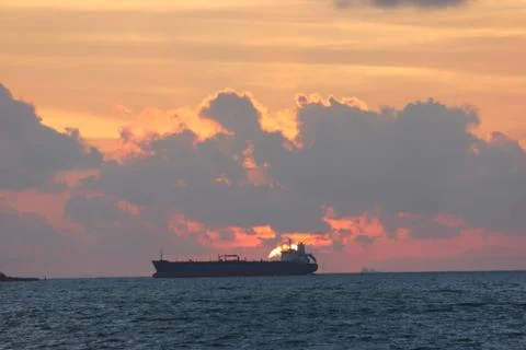 Ship in the sunset Foto stock