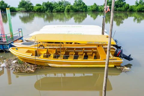 The ship in tlocor park 스톡 사진