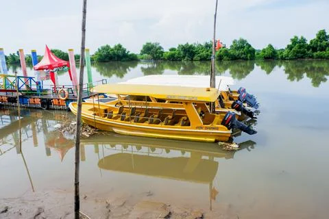 The ship in tlocor park 스톡 사진
