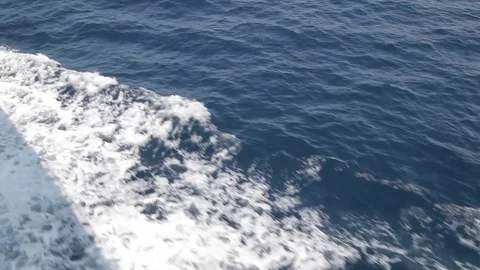 Ship trail Vídeos de archivo 113403869