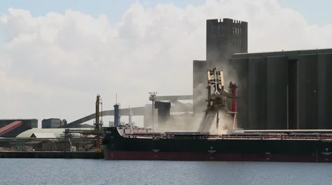 Ship unloading Stock Footage 31029631
