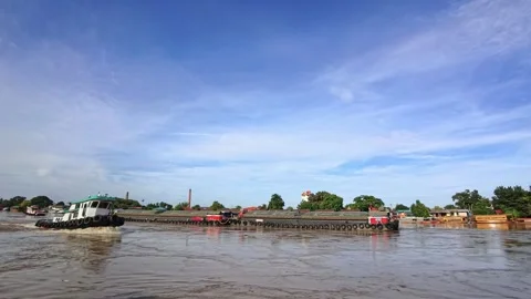 Shipping by boat on the Chao Phraya River Stock Footage 317628199