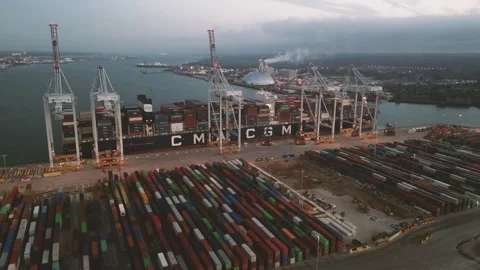 Shipping cargo time lapse over Southampton Docks UK 스톡 동영상 306594191