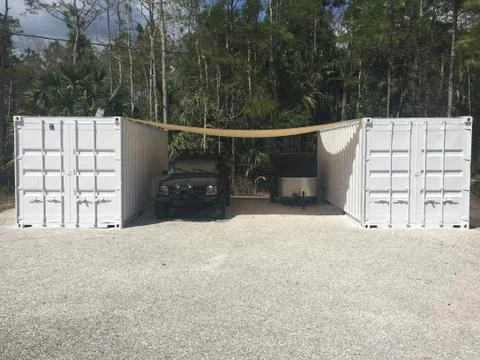 Shipping container garage project Foto stock