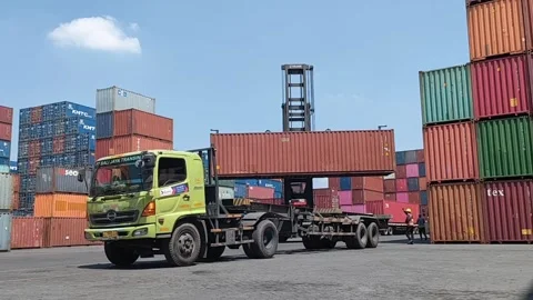 Shipping coontainer Stock Footage 312023708