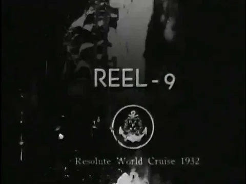 Ships and boats come ashore the Hong Kong port in this video from the 1930s. Stock Footage 75292053