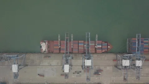 Ships Loading Unloading Containers at Port Video stock 102211404