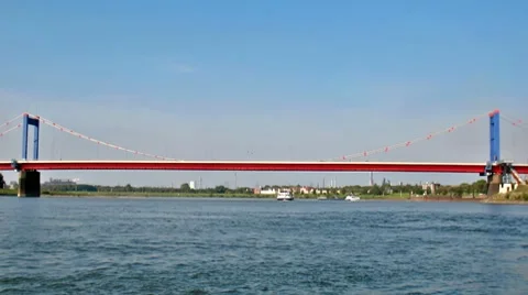 Ships on the Rhine 스톡 동영상 8760332