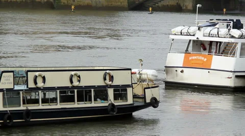Ships on river thames Stock Footage 36188682