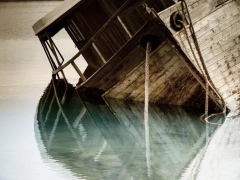 Shipwreck on the coast Foto stock
