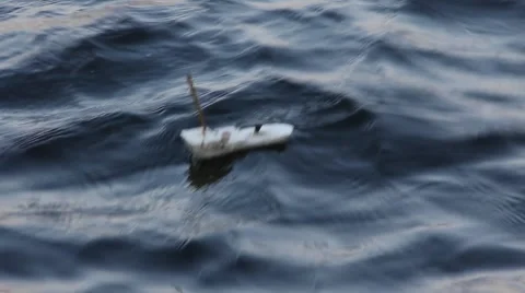 Shipwreck Stock-Footage 913376