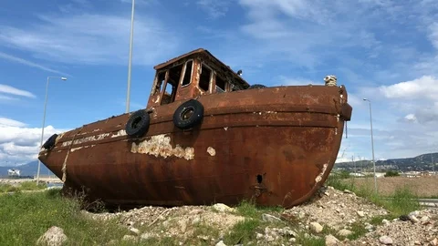 A shipwreck Stock Footage 89960697