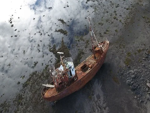 Shipwreck Iceland Video stock 69888096
