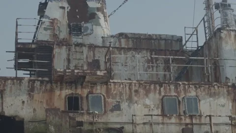 Shipwreck Main Deck from Right Side Detailed Vidéo 219905154