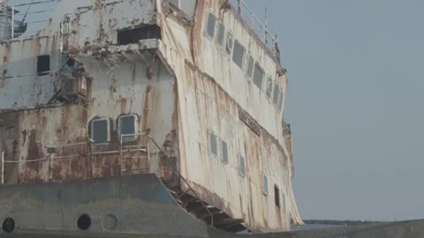 Shipwreck from Right Side Detailed Vidéo 219905150