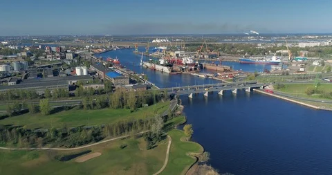 Shipyard drone timelapse vessel tanker and ships marine Vídeo Stock 87609206