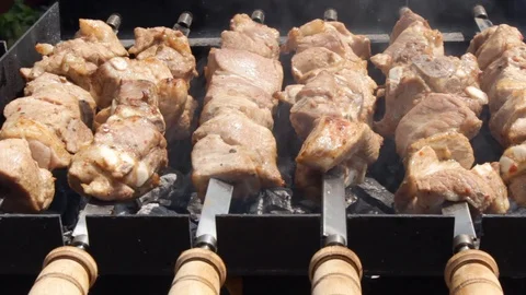 Shish Kebabs From Different Types Of Meat, On Skewers, Cooked On Charcoal Vidéo 113218878