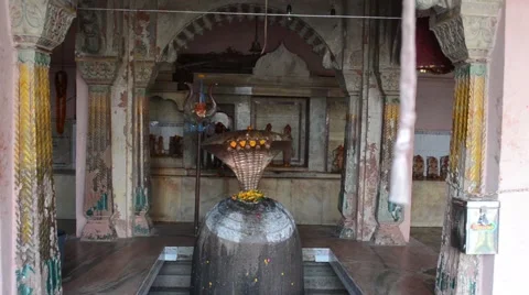 Shiv linga, Varanasi, Bharat Stock Footage 46139021